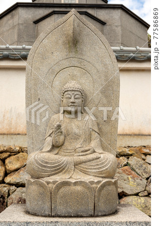 兵庫県神戸市道場にある太福寺の薬師如来像 兵庫県神戸市道場にある太福寺の薬師如来像 77586869