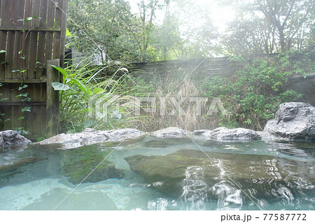 天然温泉の露天風呂　湯けむり岩風呂　 77587772