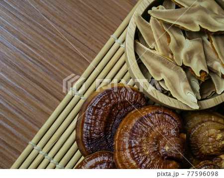 The  lingzhi mushroom image close up for alternative medicine or medical and health  concept. 77596098
