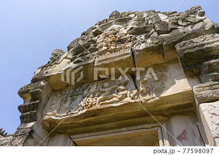 Carved stone column of Prasat Hin Phimai historical Park in Nakorn Ratchasima, Thailand 77598097