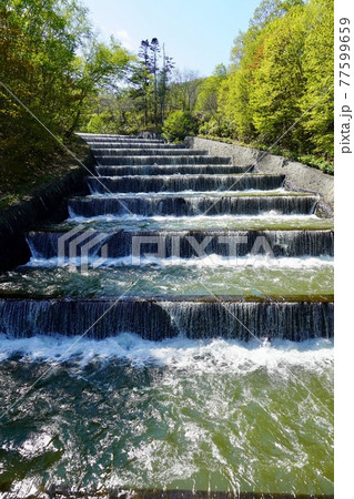奥沢水源地の階段式溢流路 奥沢水源地の階段式溢流路 77599659