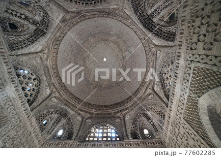 イスマイール・サーマーニ廟 77602285