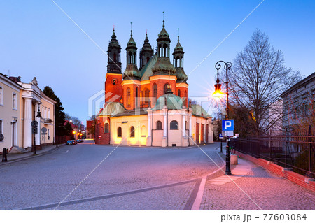 Morning Poznan Cathedral, Poland Morning Poznan Cathedral, Poland 77603084