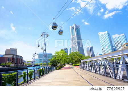 《横浜市》快晴のみなとみらい 常設都市型ロープウェイ 77605995