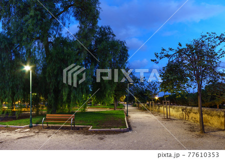 landscape Alameda gardens leisure area in Valencia landscape Alameda gardens leisure area in Valencia 77610353