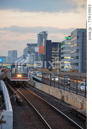 大阪メトロ御堂筋線東三国駅から新大阪駅風景 大阪メトロ御堂筋線東三国駅から新大阪駅風景 77614663