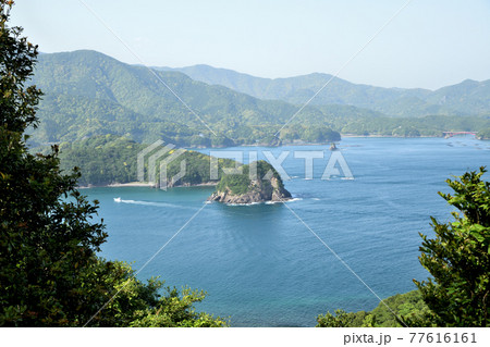 あけぼの展望台(鵜倉園地)から贄湾、槙島を望む 77616161