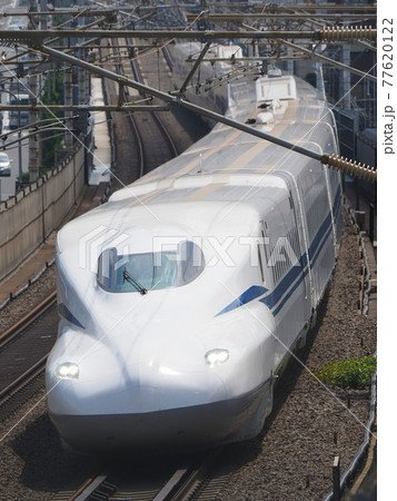 新幹線N700S J13編成 山科付近にて 新幹線N700S J13編成 山科付近にて 77620122