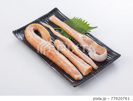 サーモンのハラス 77620761