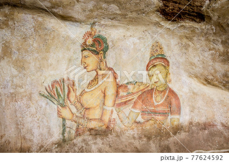 スリランカ 古都シギリヤに描かれる壁画 シギリヤレディ 世界遺産の