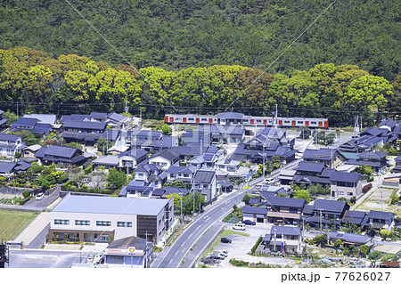 鏡山西展望台から見た虹の松原と住宅街（佐賀県唐津市） 77626027