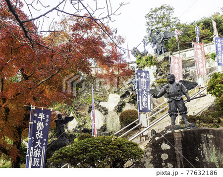 北鎌倉・建長寺　半僧坊の紅葉 77632186