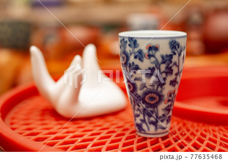台北の茶店で店主が淹れてくれた台湾茶 77635468