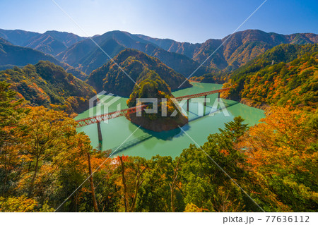 奥大井湖上駅の紅葉 奥大井湖上駅の紅葉 77636112