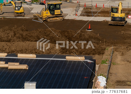 雨水貯留槽　埋め戻し　ブルドーザ　油圧ショベル 77637681