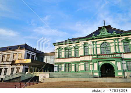 金沢市　国立工芸館 77638093