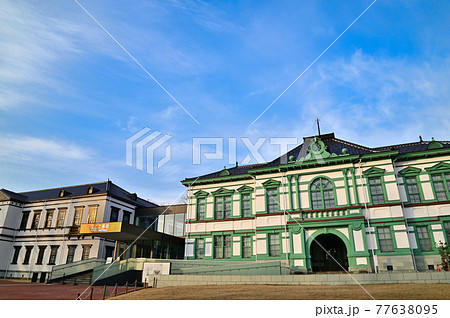 金沢市　国立工芸館 77638095