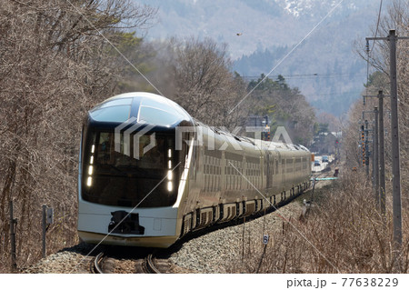「TRAIN SUITE 四季島」函館本線大沼公園ー赤井川間にて 77638229