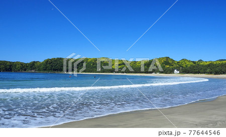 静岡県　南伊豆　朝の弓ヶ浜　5月 77644546
