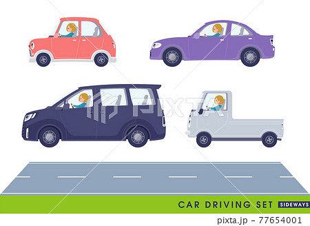 車を運転するパーカーを着た女性のセット 77654001