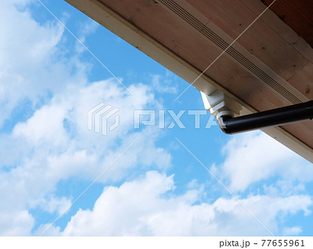 庇に隠れる青空 庇に隠れる青空 77655961