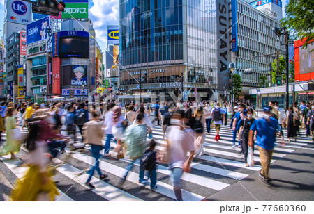 日本の東京都市景観 9都道府県にあす宣言拡大。コロナ禍前と変わらない脅威の人出=5月15日、渋谷 日本の東京都市景観 9都道府県にあす宣言拡大。コロナ禍前と変わらない脅威の人出=5月15日、渋谷 77660360