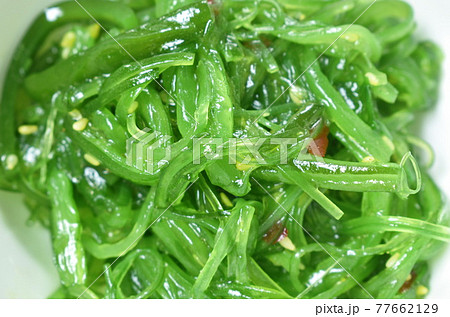 Chukka wakame or seaweed in sesame oil Japanese salad in cup 77662129