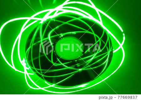 CD under green laser beam 77669837