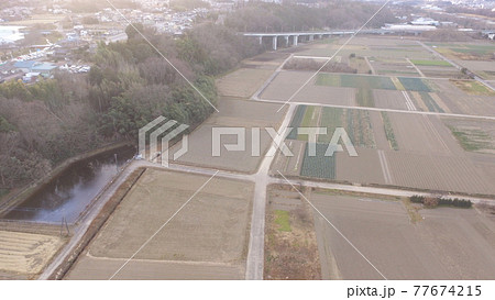 北関東・冬の畑(埼玉県大里郡寄居町) 北関東・冬の畑(埼玉県大里郡寄居町) 77674215