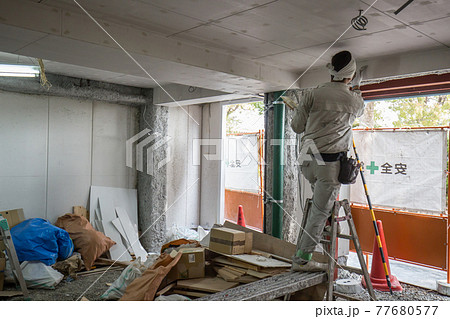 内装工事施工風景 77680577