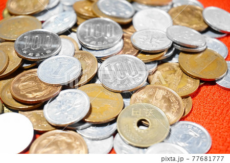 お金、日本円、現金、硬貨 お金、日本円、現金、硬貨 77681777