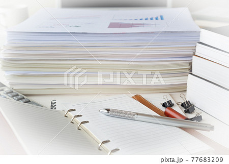 報告書作成 マニュアル作成 記録 書類作成 仕事 ビジネス 報告書作成 マニュアル作成 記録 書類作成 仕事 ビジネス 77683209