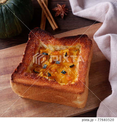 かぼちゃとシナモンのまるごとパンプキンパングラタン 77683520