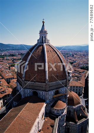 イタリアの古都フィレンツェの風景 77689682