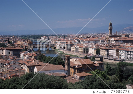 イタリアの古都フィレンツェの風景 イタリアの古都フィレンツェの風景 77689778