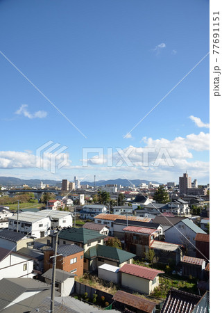 奥州市水沢の中心部から南南東を望む 奥州市水沢の中心部から南南東を望む 77691151