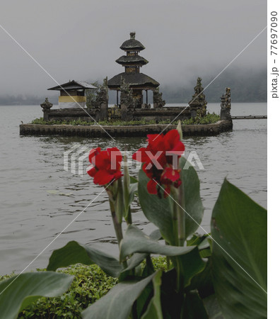 Ulun temple of Hinduism 77697090
