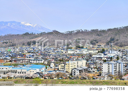 丸子修学館高校周辺/浅間山方面を望む(長野県上田市)【2020.4】 丸子修学館高校周辺/浅間山方面を望む(長野県上田市)【2020.4】 77698358