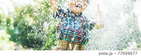 子供の夏休み 子供の夏休み 77699677