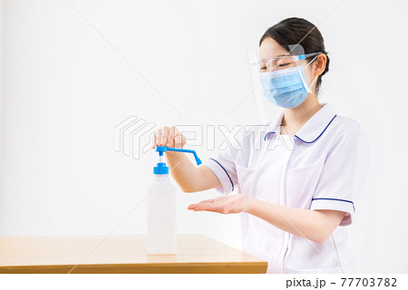 看護師の手指消毒イメージ 看護師の手指消毒イメージ 77703782