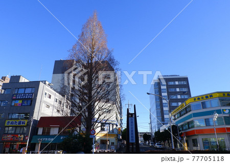 西八王子駅南口のロータリー 77705118