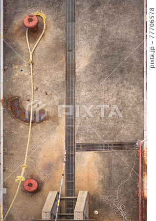 [国内] ボート係船で使うロープとボラード。 77706578