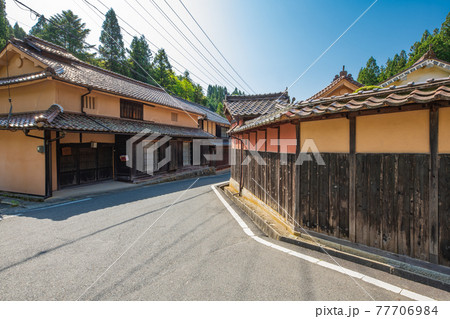 岡山県 吹屋 下谷の街並み 岡山県 吹屋 下谷の街並み 77706984