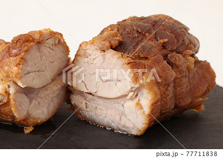 焼豚(チャーシュー) 黒豚ももブロック肉 焼豚(チャーシュー) 黒豚ももブロック肉 77711838