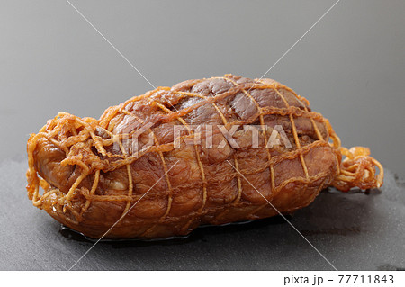 焼豚(チャーシュー)　黒豚ももブロック肉 77711843