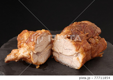 焼豚(チャーシュー) 黒豚ももブロック肉 焼豚(チャーシュー) 黒豚ももブロック肉 77711854