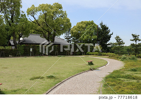 西尾市歴史公園の二之丸広場（愛知県西尾市） 77718618