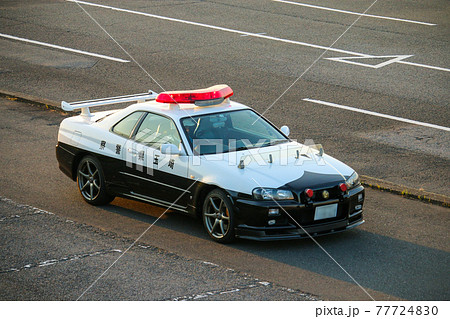 埼玉県警察本部 高速道路交通警察隊 パトカー スカイライン GTR R34の写真素材 [77724830] - PIXTA