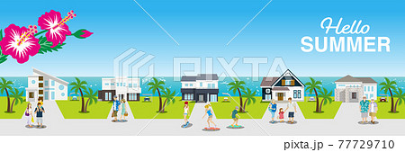 夏の風景　海辺の住宅街　横長　人物付き　文字入り"Hello SUMMER"　バナー比率 77729710