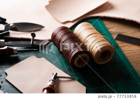 working with vegetable tanned leather 77733858